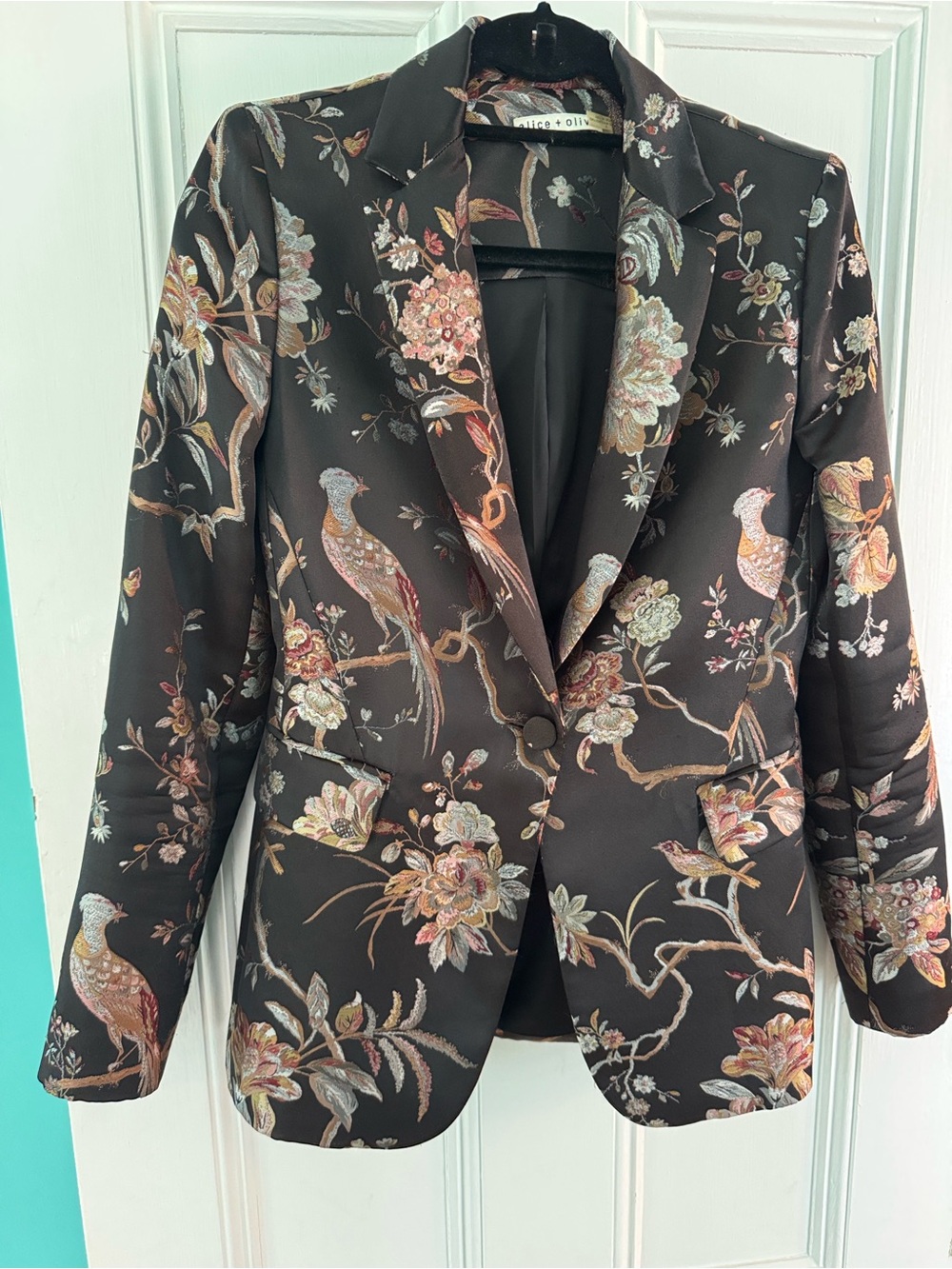 Alice + Olivia Macey Floral Single Button Blazer - Picture 4 of 8